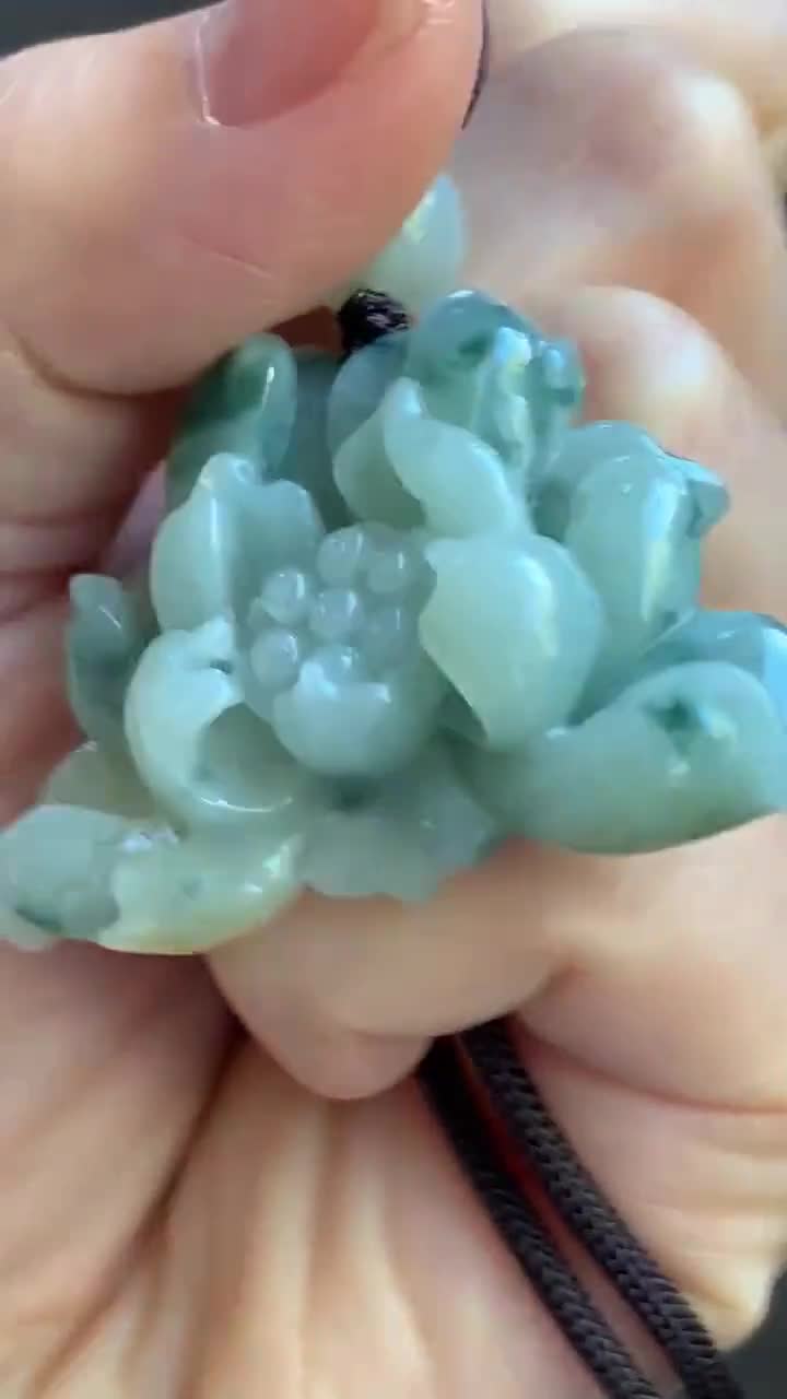 天然グレード A 半透明イエロー & グリーンマーブリング三色翡翠彫刻蓮